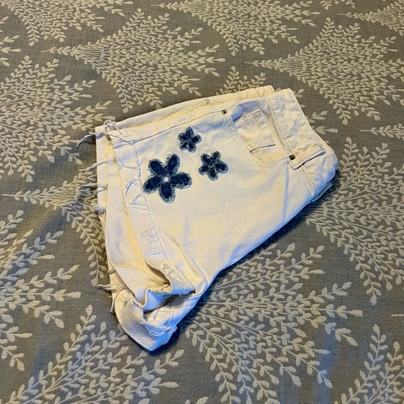 PacSun White Floral Mom Shorts Size 26 - Picture 6 of 7